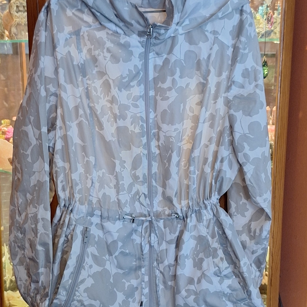 Tail Light Gray Floral Hooded Utility Jacket